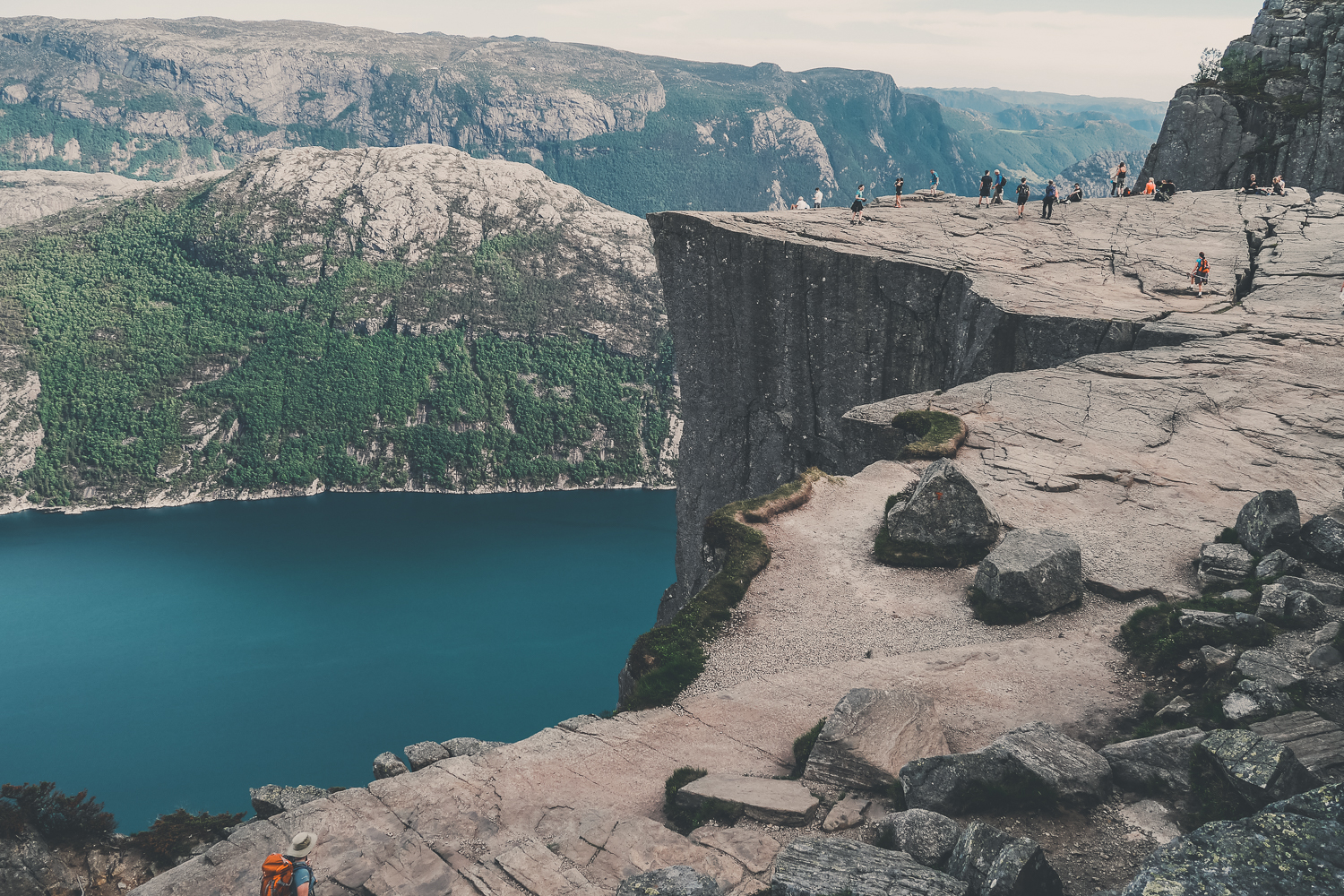 Vandra till Preikestolen