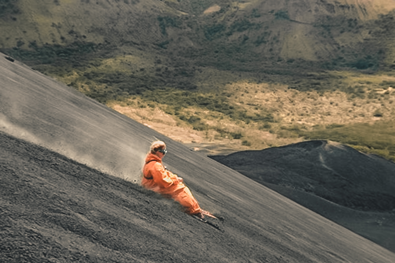 Vulcano boarding: åk bräda nedför den aktiva vulkanen Cerro Negro i León