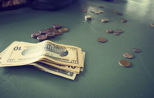 Money on your travels – avoid unnecessary card fees