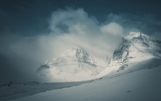 Bestig Kebnekaise vintertid via Östra leden – med splitboard och randoneeskidor – Del 2