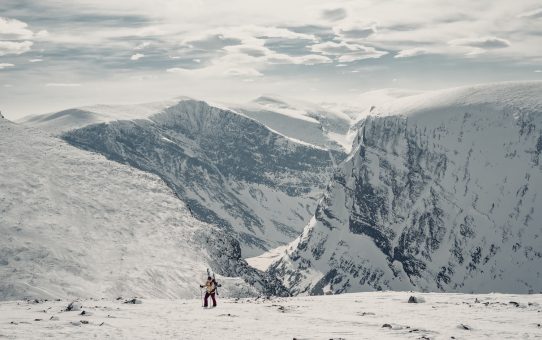 Kebnekaise topptursbestigning via Västra leden på splitboard